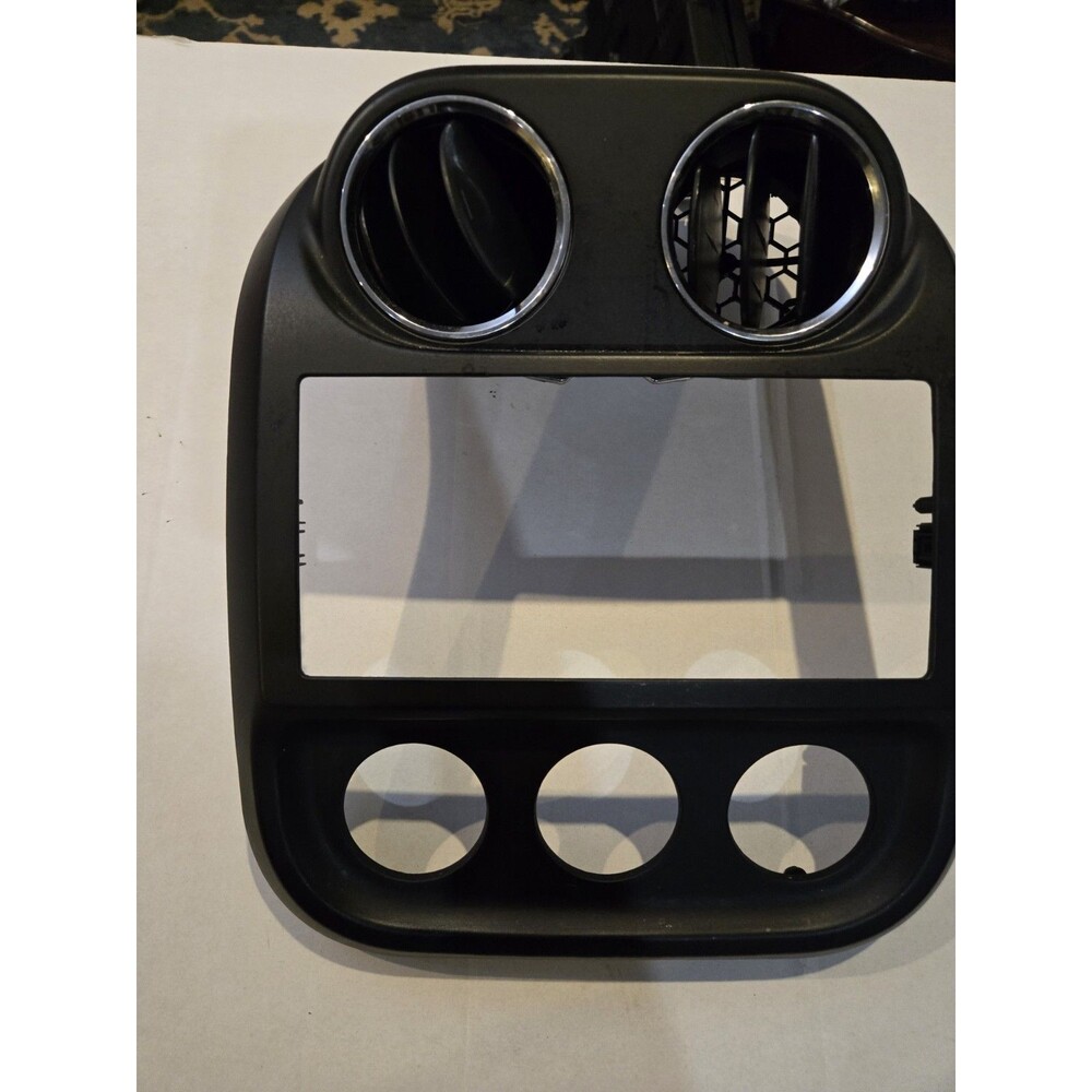2010-2017 Jeep Compass Patriot Center Dash Radio Trim Bezel & Vents Black OEM